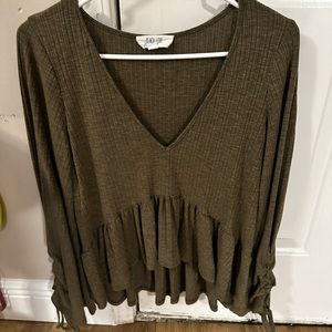 Green boutique flowy top